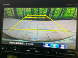 【バックカメラ】駐車時に後方がリアルタイム映像で確認できます。大型商業施設や立体駐車場での駐車時や、夜間のバック時に大活躍!運転スキルに関わらず、今や必須となった装備のひとつです!