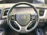 【純正革巻きステアリング】上質な革を使用することで、手にしっかり馴染みとても運転しやすいハンドルです♪