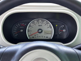【スピードメーター】メーターがシンプルで見やすく運転しやすいですね!