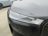 LEDヘッドライトで視界も良好です。見た目も恰好良いです。