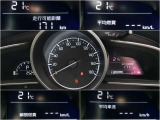 メーター内には、外気温・平均車速・平均燃費・瞬間燃費・走行可能距離のECO情報が表示できる機能があります!