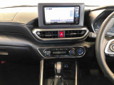 温度を設定すれば、自動で車内の温度管理をしてくれる優れものです♪ATミッションで運転楽々