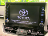 【9インチ ディスプレイオーディオ】大画面ディスプレイへお持ちのスマートフォンと連携して、ナビやbluetoothでの音楽再生が可能です♪デザインはもちろん操作性も良好!別途ナビ機能の取付可能です♪