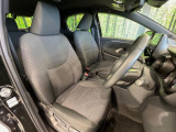 運転席シート廻りは使用感も少なく、良好な状態となっています。前オーナー様が丁寧に使っていたことがよくわかりますね。