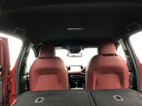 天井も綺麗です☆私は中古車を見るときに天井を良く見るようにしています☆ここが綺麗な車は車内が綺麗なことが多いです☆