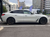 【BMWの伝統-3】BMWのお車は、“駆け抜ける歓び”を体現しております。走行の安定性とコーナリングの良さを追求し、思い通りにハンドルの操作可能です。