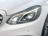 ●LEDヘッドライト:夜間走行時も良好な視界を確保し安心して運転できる高輝度LEDヘッドライトを装備!点灯速度が早く、消費電力も抑えられています。