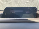 Apple Carplay・Android Auto対応!マツダ コネクト(コマンダーコントロール)でスマートフォンを操作して、通話、音楽を聴いたり、マップで目的地を調べることができます。