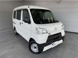 全車1年間の走行距離無制限のロングラン保証付きです。また、さらに安心をお求めの方には1年〜2年の保証延長ができる「ロングランα保証」(有償)もお選びいただけます。