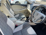 正規ディーラーならではの専門サービススタッフに専用テスター。ご納車前の点検整備から、アフターサービスまで、お任せください。