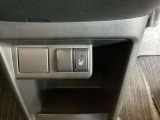 【運転席側シートヒーター】冬場の運転が快適です。