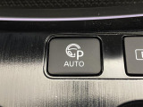 【プロパイロットパーキング】スイッチ操作だけで、駐車時に必要なすべての操作を自動で制御する先進の自動駐車機能です。機能には限界があるためご注意ください。