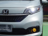 LEDヘッドライト搭載でしっかり明るく照らしてくれるので、夜間走行や不慣れな道でも安心です。
