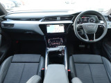 “Audi自動車保険プレミアム” 充実した自動車保険とさまざまの特約やサービス内容でAudiオーナーにふさわしいサポートをご用意。アウディだけのプレミアムサービス「Audiプレミアムケア」を無償で付帯