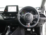 運転席廻りです。