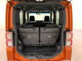 簡単な荷物が載せられるトランクルーム