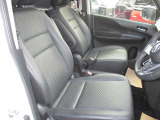 万一の衝突に備えて、いつでも安心して運転できるようエアバックシステムなどの安全装備を標準搭載!!