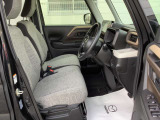 運転席シートも綺麗です☆