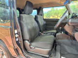 運転席シート廻りは使用感も少なく、良好な状態となっています。丁寧に使われていたことがよくわかりますね。