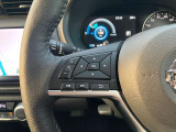 ハンドル左側のスイッチでオーディオの操作が可能なので、運転中でも楽に調整できます(^^♪
