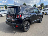 ジープ レネゲード トレイルホーク 4WD/純正ディスプレイオーディオ/バックモニター/ブラインドスポットモニター/クルーズコントロール/ルーフレール/電動格納サイドミラー/プッシュスタート