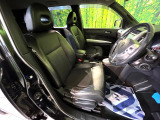 運転席シート廻りは使用感も少なく、良好な状態となっています。丁寧に使われていたことがよくわかりますね。