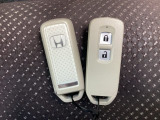 便利なスマートキー2個付きです。