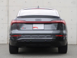 Audi Approved大阪南は正規ディーラーであることはもちろんのこと、保険代理店でもあります。セールススタッフは保険の有資格者ですので保険のご相談もお任せください。