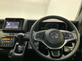 握りやすいハンドルで運転しやすいです!