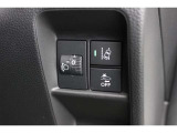 Honda SENSING!衝突軽減ブレーキ(CMBS)路外逸脱抑制機能でドライバーをアシストします。