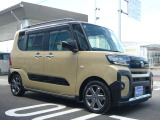 当社の総額表示は群馬県内での総額を明記しております。諸費用の安さを比べてください。追加整備料や追加保証料なども一切いただきません。真の乗り出し総額です。県外の方は県外登録費用と陸送費用が別途かかります