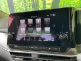 【メーカー純正ナビ】インテリアに溶け込むスタイリッシュな「専用設計」メーカーナビを装備♪視認性や操作性など基本性能にも優れ、より上質なカーライフをお楽しみいただけます。