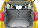 【トランク】積み込みやすくて、たっぷり積める荷室です。シートアレンジできるものは、乗車人数と荷物の量や大きさによってシートを動かすことができるので、より快適なドライブが可能です!