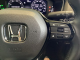 右側のステアリングスイッチはHondaセンシング系のスイッチにセレクターホイールを装備。スピードメーター内・マルチインフォメーション・ディスプレーの各表示が確認できます。
