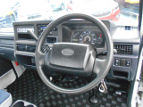 もしもの時の安全装備も充実!!運転席/助手席エアバック&ABS&安全ボディー付きで安心です!!!