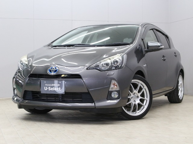 トヨタ アクア 1.5 G の中古車詳細 (96,000km, グレーメタリック, 三重