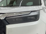 LEDヘッドライトは、点灯の瞬間から最大光量を発揮し、突然暗くなるトンネルなどでの安定感を高めます。
