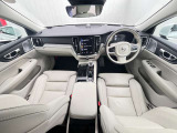 V60 リチャージ PHEV T6 AWD インスクリプション 4WD 
