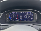 快適なショールームにて、お車選びのお手伝いから、ご購入後の整備待ちまで、ご対応致します。