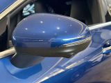メルセデス・ベンツの定める厳しい基準をクリアしたお車のみをご案内させて頂きます。納車前整備はメーカー規定に基づき100項目以上にも及ぶ点検を熟練のメカニックによって行いご納車させて頂きます
