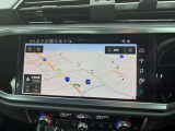 ●MMIナビゲーション『高解像度カラーディスプレイに、Bluetooth(R)接続によるハンズフリー通話機能を搭載しています。』