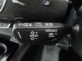 前方車両を感知して一定の車間距離を保ちながら追従走行するアダプティブクルーズCが装備されております。ロングドライブにはぜひ欲しい機能です。