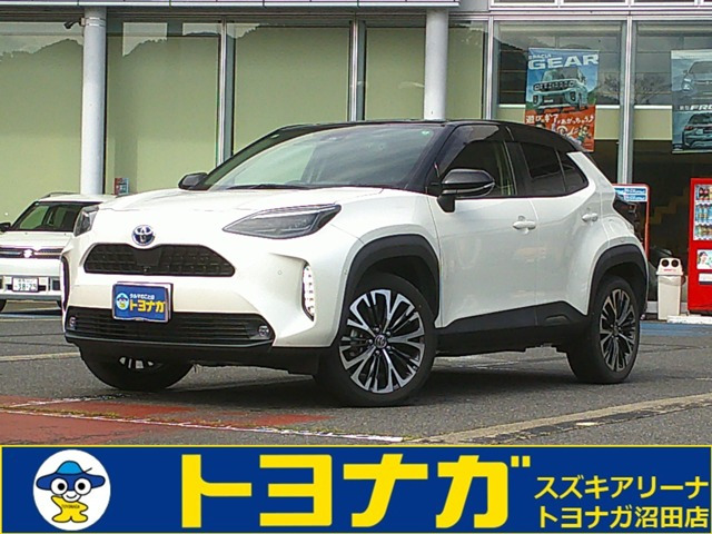 ヤリスクロス1.5 ハイブリッド Z E-Four 4WDトヨタセーフティセンス 純正ディスプレイ
