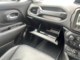 みなさまのお車選びのお手伝いをさせてください!スタッフ一同心よりご来店、お問い合わせをお待ちしております!