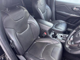 認定中古車だから可能とするオーナーライフを支える充実したサービスと保証をセット。すべてに貫かれた安心と信頼がお客様の期待に応えます!