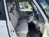 ゆったりと乗り心地の良い運転席です。長距離でもしっかりサポートしてくれます。