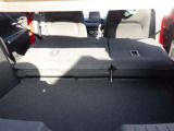 シートを倒すと更に広くなります。より大きな荷物を運べます!