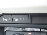寒い冬場の運転を暖かくサポートをしてくれるシートヒーターを装備!