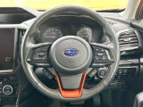 【純正革巻きステアリング】上質な革を使用することで、手にしっかり馴染みとても運転しやすいハンドルです♪