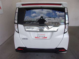 バックカメラが付いているので後方確認が非常にしやすいです。今や運転初心者も熟練者も必須装備!